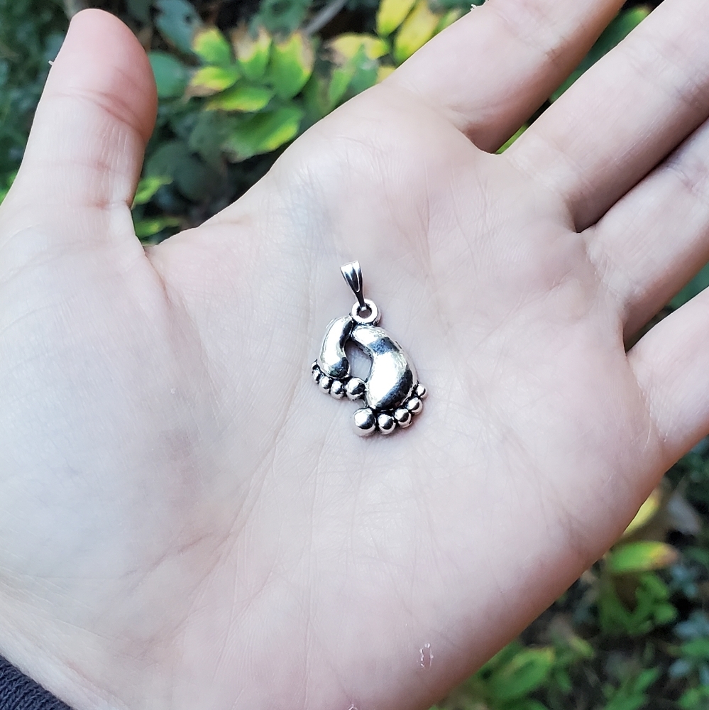 NWOT Little Feet Charm - Picture 4 of 5